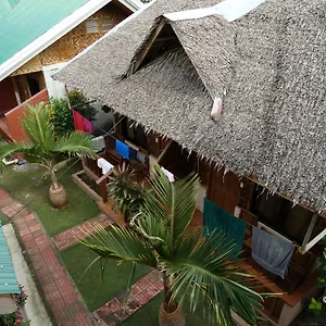 https://alona-grove-tourist-inn.hotelspanglao.com