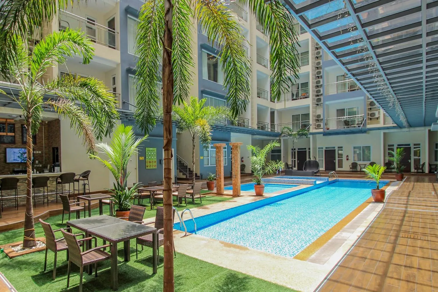 La Grande Residences Angeles Aparthotel